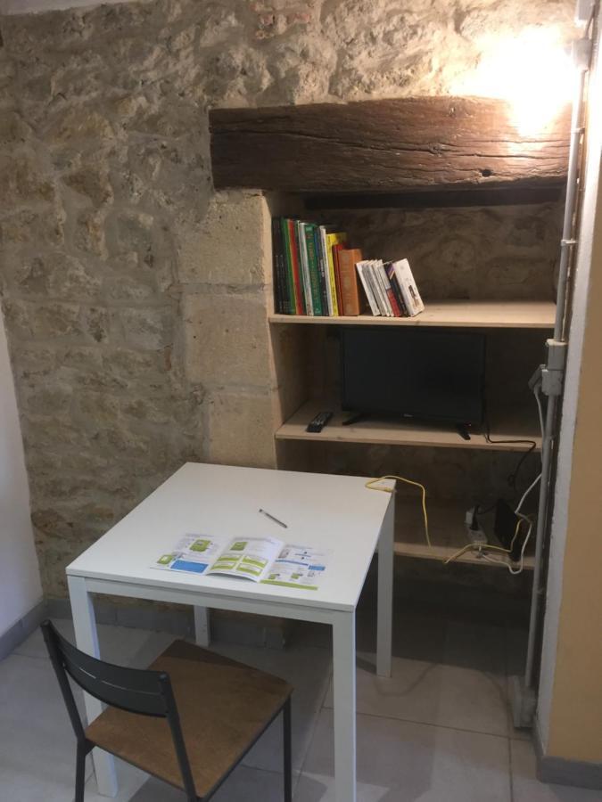 Superbe Gite A La Campagne Dans Le Bordelais Saint-Vivien-de-Blaye Exteriér fotografie
